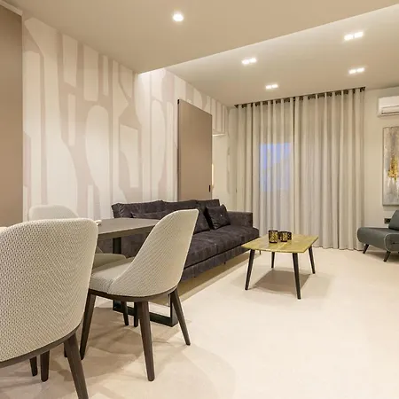 Διαμέρισμα Vedi Town Luxury